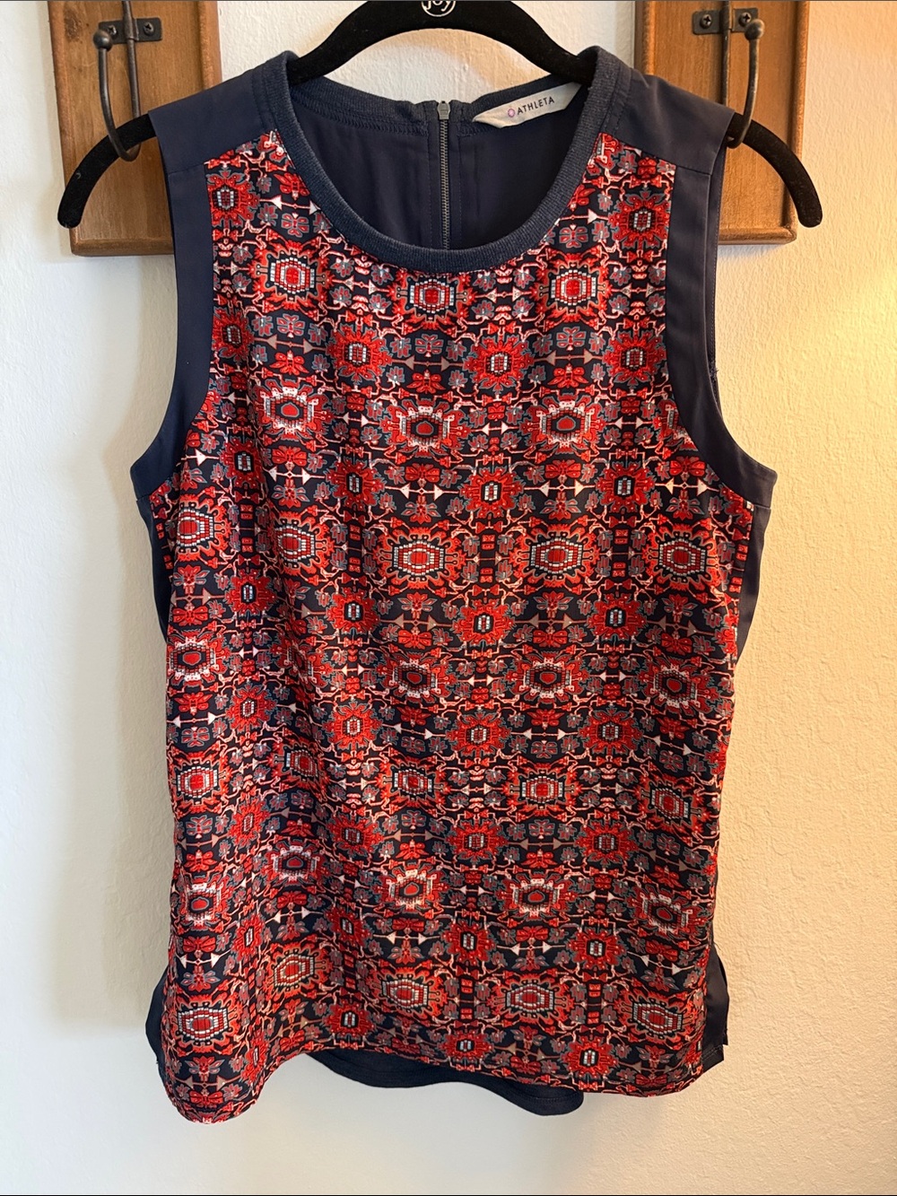 Athleta Navy and Red Mosaic Print Sleeveless Tank